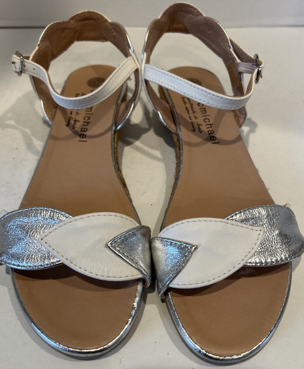Eric Michael Women Andi White Silver Leaf Scalloped Slide Sandal Ankle Strap 39
